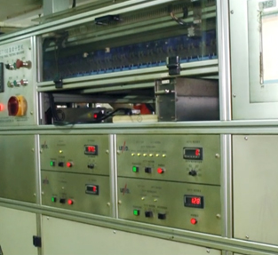 成品測(cè)試車間（2）